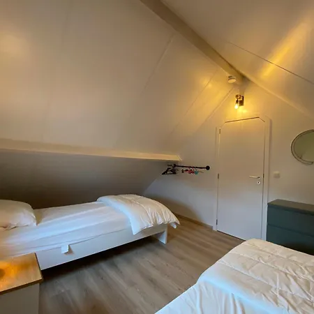 2wh3 Vakantiehuis 6 Pers + Tuin بيت للعطل