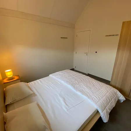 2wh3 Vakantiehuis 6 Pers + Tuin Vakantiehuis