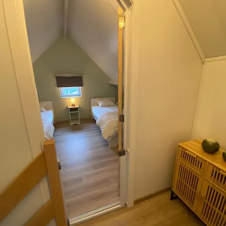 2wh3 Vakantiehuis 6 Pers + Tuin بيت للعطل